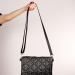 Kadın Kapitoneli Portföy Çanta Orta Boy Askılı