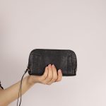 Mini El Çantası Siyah Pullu Desenli Cüzdan